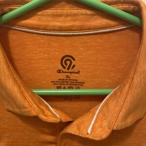 Champion sport polo.